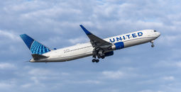 United Airlines airplane in flight.