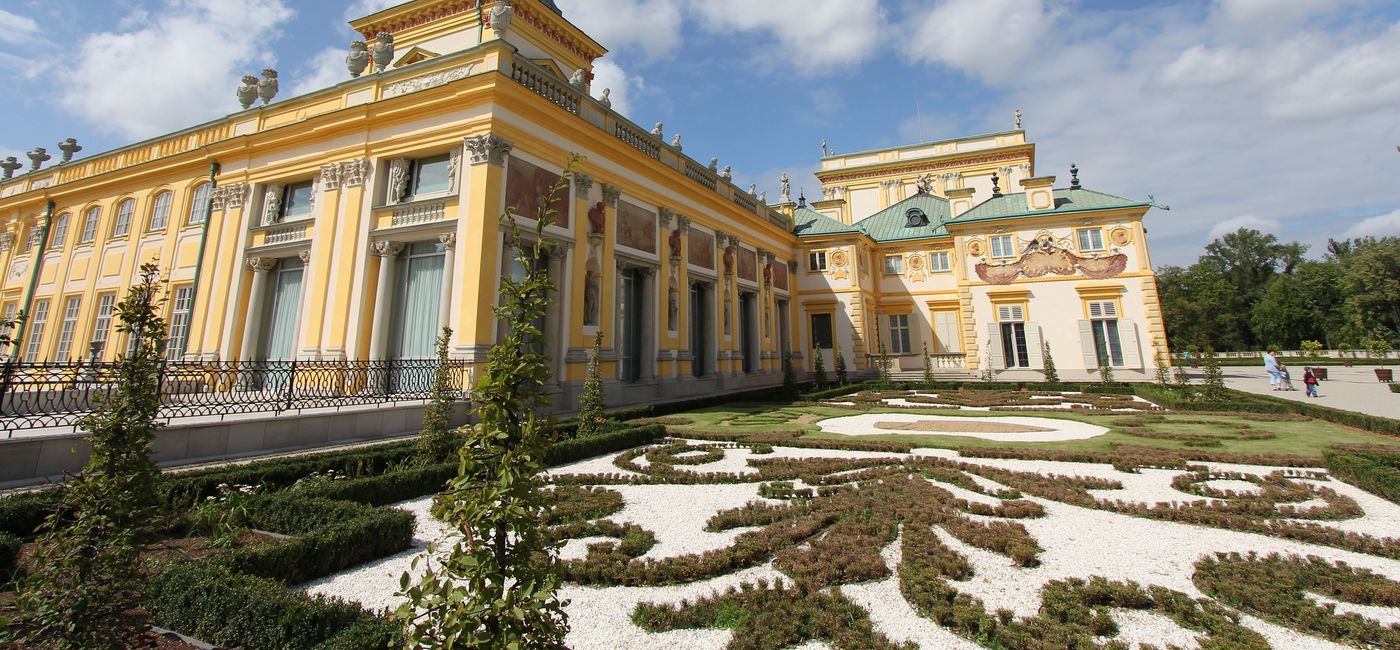 Image: Wilanow Palace in Warsaw, Poland (Photo Credit: Alf Melin / Flickr)
