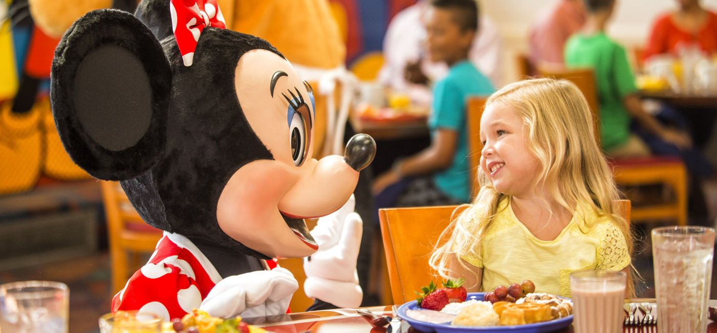 Image: Disney meals are just happier. (Photo Credit: Walt Disney World Resort Media)