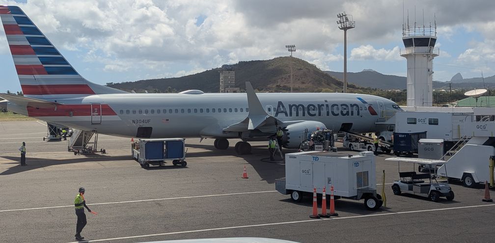 American Airlines plane