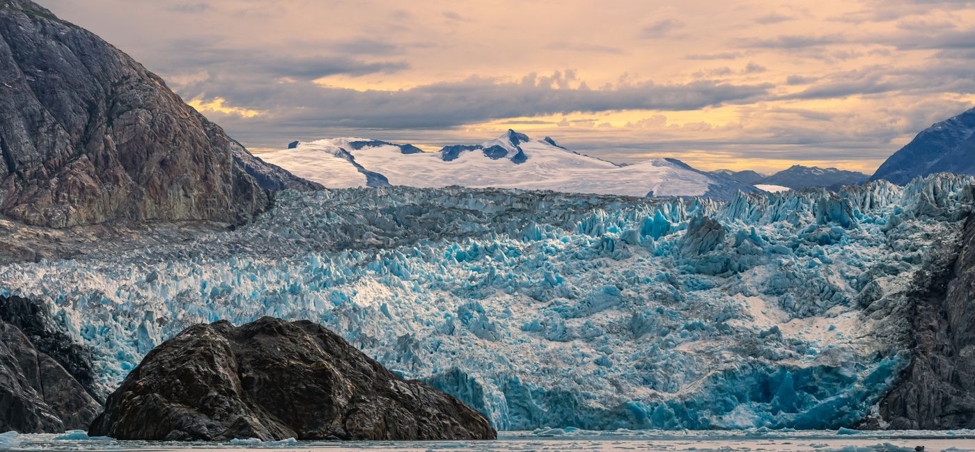 Image: Sawyer Glacier in Tracy Arm Fjord (Photo Credit: Adobe Stock)