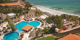 Set on Mexico’s Riviera Nayarit, Grand Palladium Vallarta Resort & Spa is part of the family-friendly Grand Palladium brand.