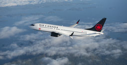 Air Canada Boeing 737-8