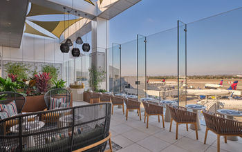 Delta Air Lines, delta one lounge, airport lounge, lax