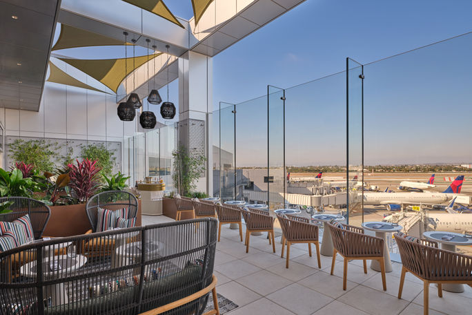 Delta Air Lines, delta one lounge, airport lounge, lax