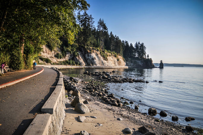 Stanley Park Seawall in Vancouver, British Columbia Stanley Park Seawall in Vancouver, British Columbia