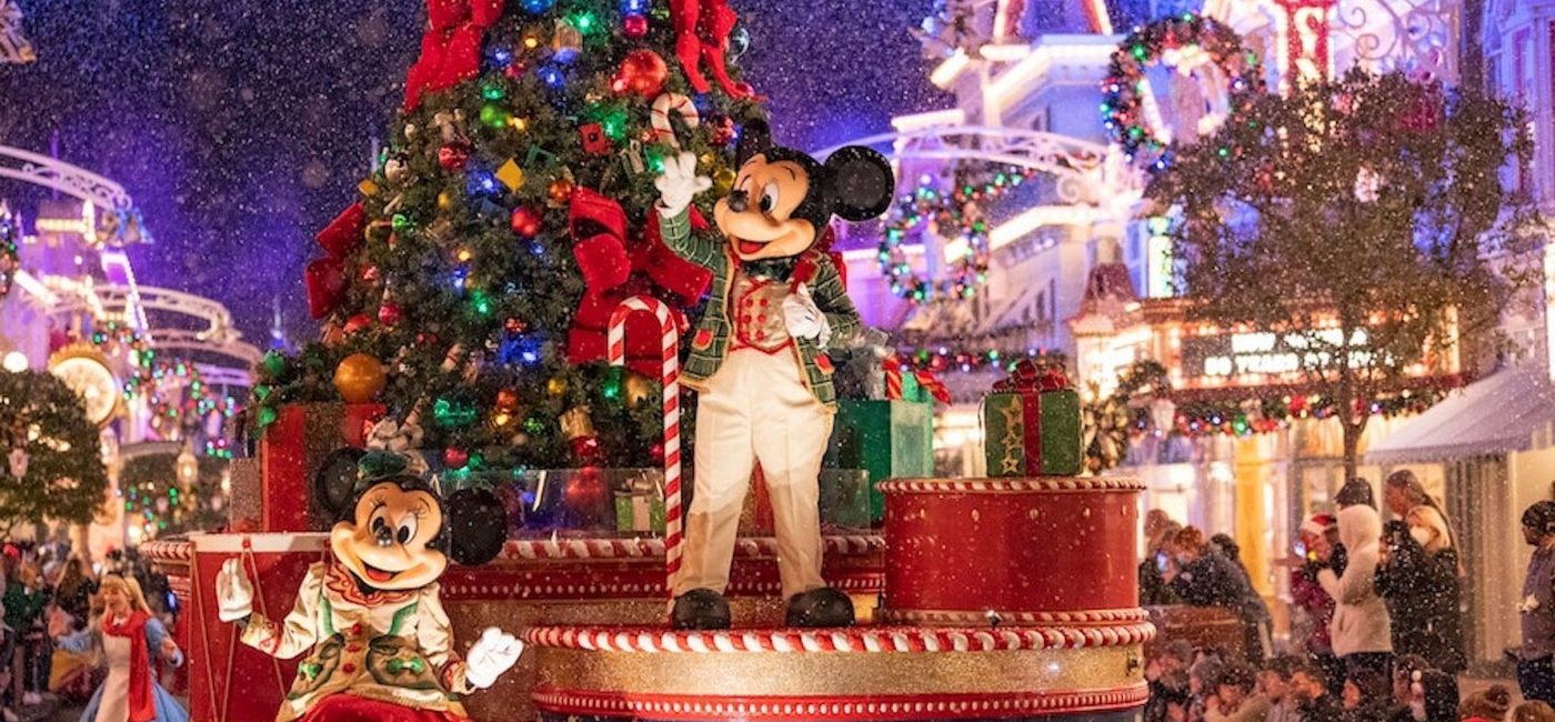 Image: Mickey's Very Merry Christmas Party at Disney World (Photo Credit: Disney World Resorts)