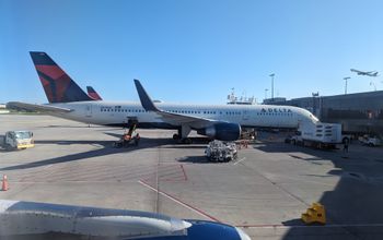 Delta Air Lines, plane, airport, tarmac,
