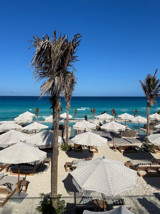 Beach Club Hyatt Vivid Beach Club Hyatt Vivid