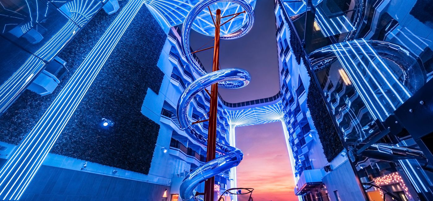 Image: Jaw Drop @ The Spiral, the stainless steel dry slide at The Harbour on MSC World America (Photo Credit: MSC Cruises)