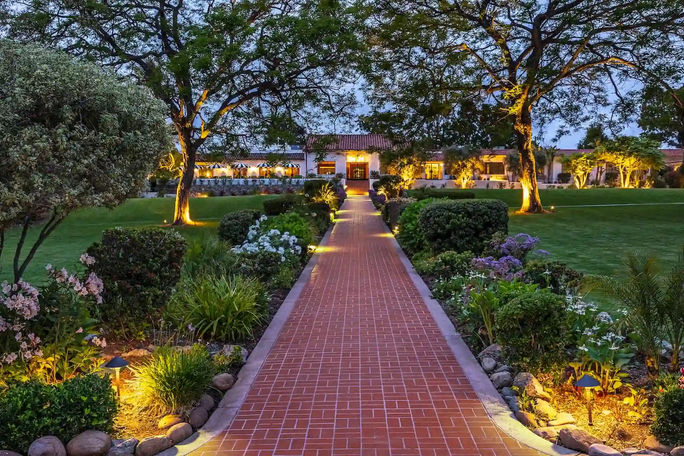 The Inn at Rancho Sante Fe Entrance The Inn at Rancho Sante Fe Entrance