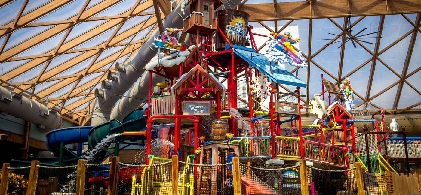Image: Massanutten Indoor Outdoor WaterPark. (Photo Credit: Massanutten Resort & Waterpark Media)
