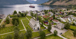 A Hurtigruten ship in Saebo