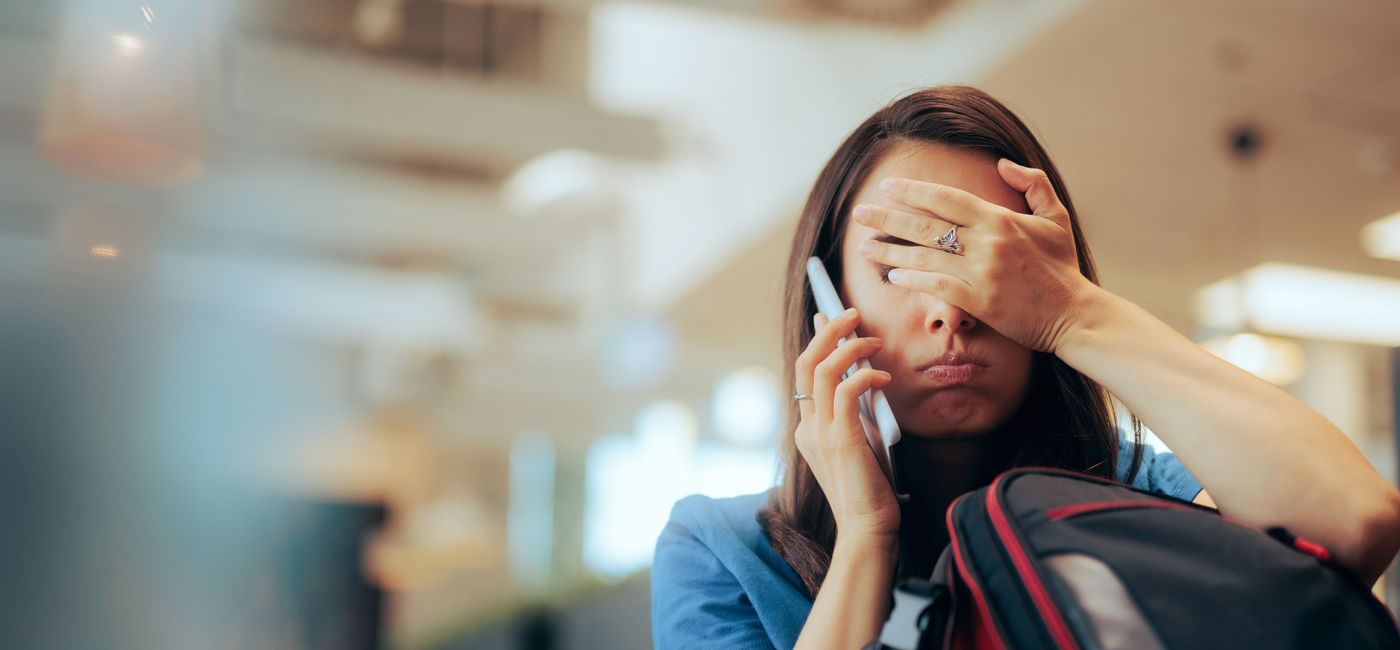 Image: Stressed traveler. (Source: nicoletaionescu/Adobe)