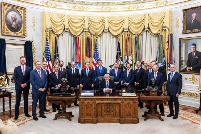US Travel Association, travel industry CEOs, president trump, oval office