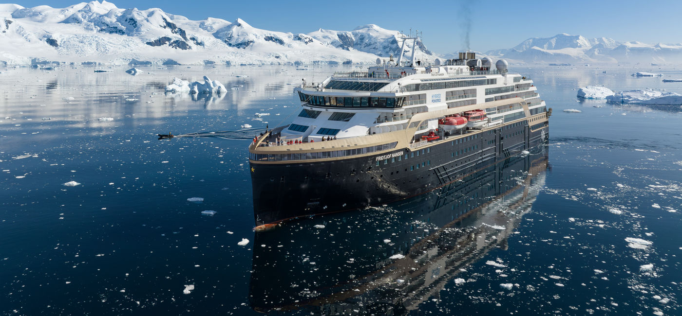Image: Neko Harbour, Antarctica (Photo Credit: HX Expeditions)