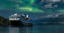 Havila Castor, Havila Voyages, cruises, northern lights cruises, northern lights in Norway, Norway cruises