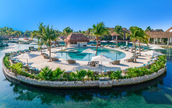 Grand Palladium Select White Sand. 