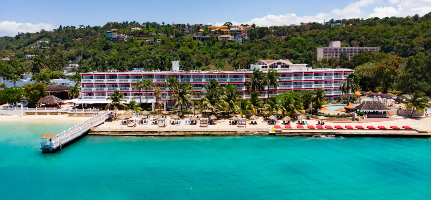 Image: The Grand Decameron Montego Beach Caribbean property in Montego Bay, Jamaica.  (Photo Credit: Wyndham Hotels and Resorts)