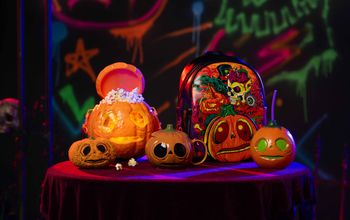 halloween horror nights, merch, universal studios, universal studios hollywood