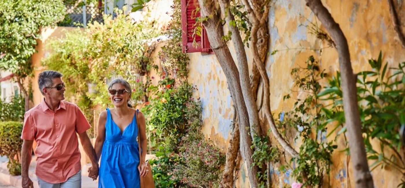 Image: A couple in Athens, Greece (Photo Credit: Athens Greece)