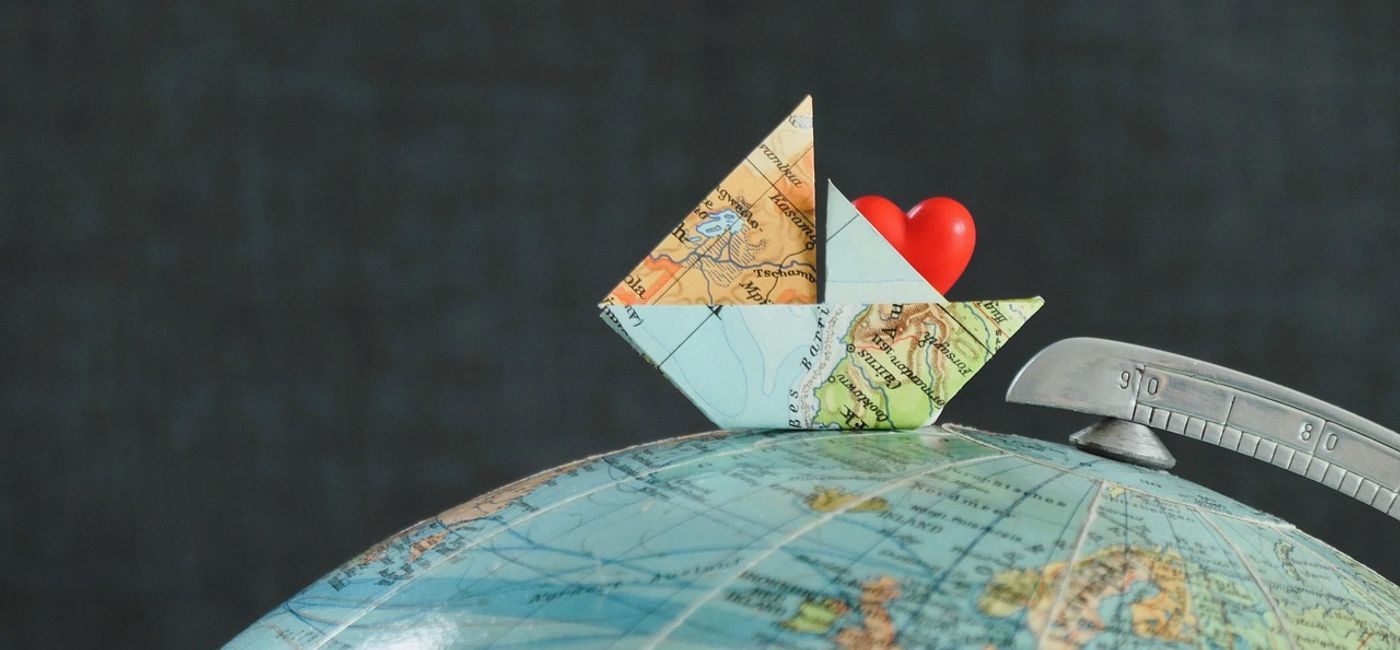Image: Navigating the world with a guide (Photo Credit: Image by Michaela, at home in Germany from Pixabay)