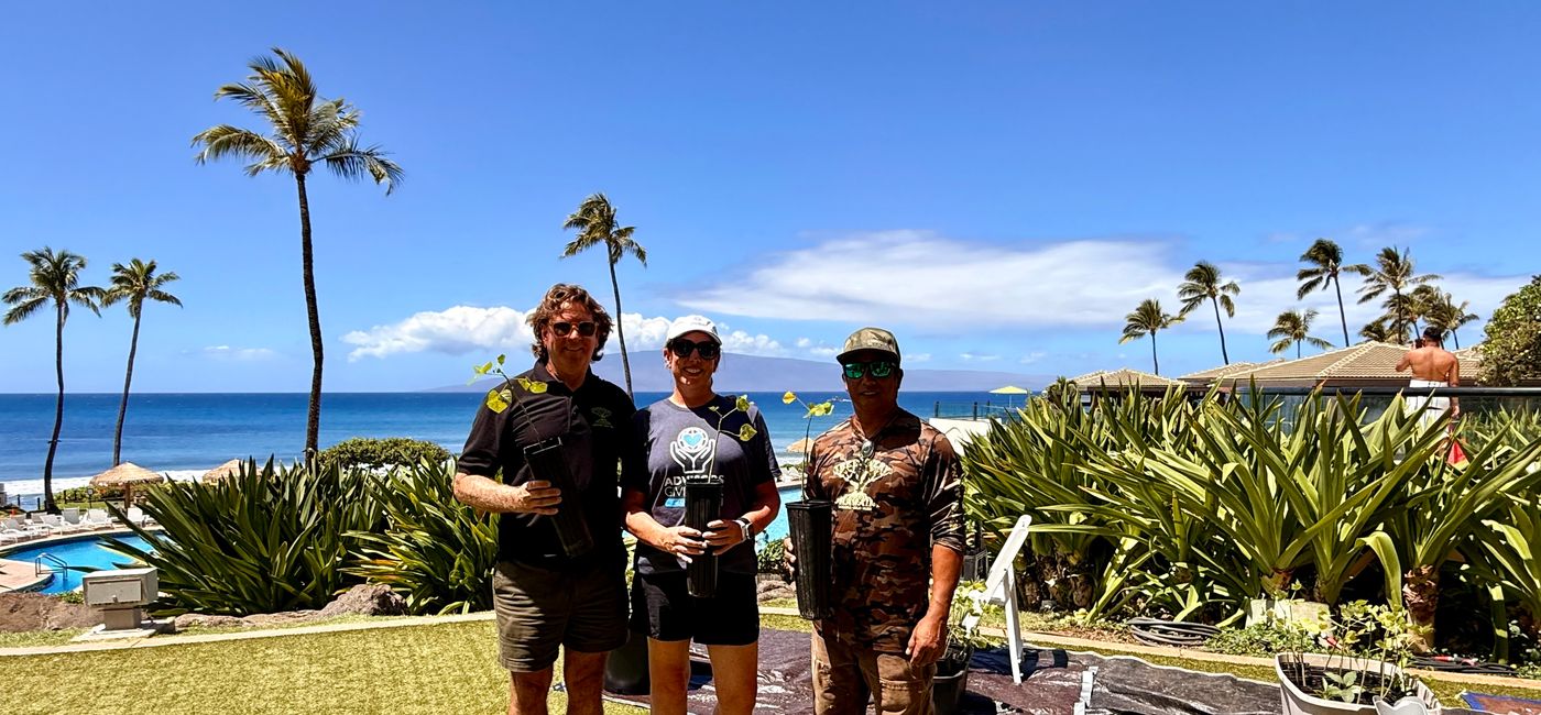 Image: Treecovery's Matt Murasko (left) and James "Kimo" Simpliciano (right) (Photo Credit: Janeen Christoff)