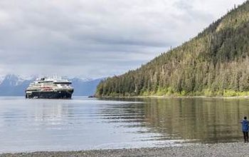 HX Expeditions in Alaska.