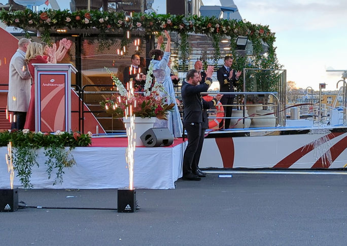 Sarah Little Christens AmaSofia