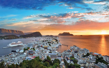 Oceania Cruises, Oceania Marina, small cruise ship, Alesund, Alesund norway, norwegian cruise ports