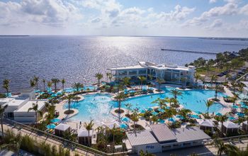 Sunseeker Resort Florida Gulf Coast, Curio Collection by Hilton