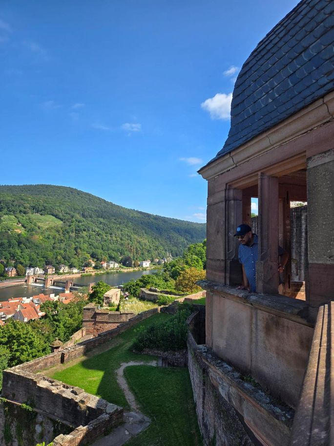 “Riviera Travel delivers an approachable price point without sacrificing quality." “Riviera Travel delivers an approachable price point without sacrificing quality."