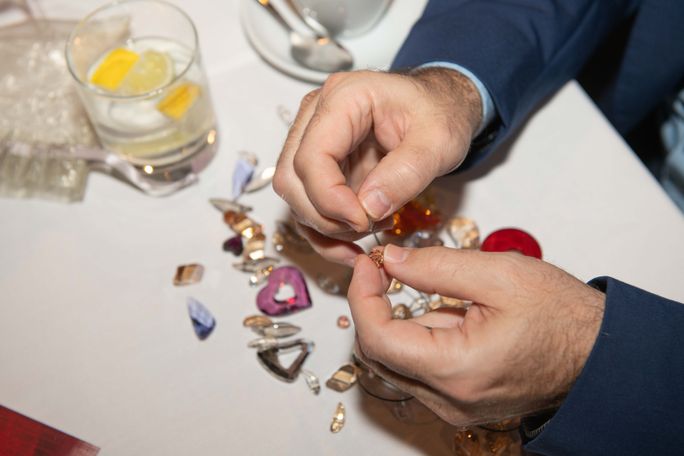 Advisors were invited to create their own piece of jewellery using Swarovski crystals. Advisors were invited to create their own piece of jewellery using Swarovski crystals.