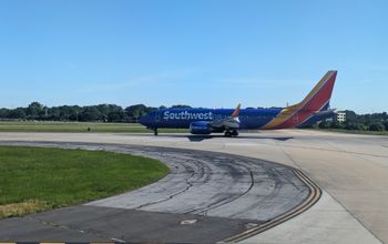 plane, airport, tarmac, southwest airlines