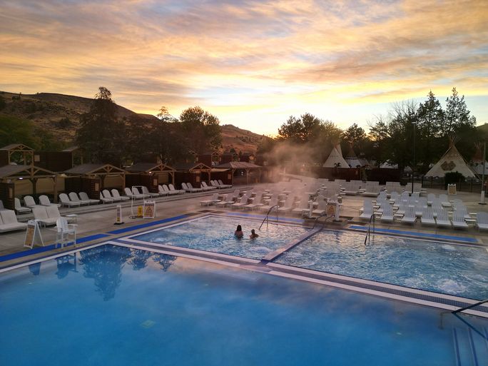 Hot Springs Resorts in Winter

Kah-Nee-Ta Hot Springs Resort reopened in the summer of 2024 after a multi-million-dollar renovation