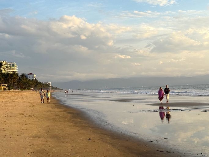 Sunset beach walk from UNICO 20°105° Hotel Riviera Nayarit