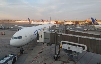 United Resumes Flights to Israel