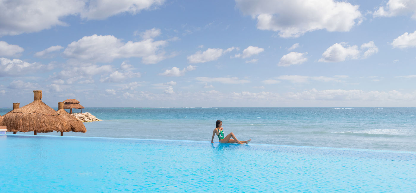 Image: Piscine à débordement au Ventus at Marina El Cid Spa & Beach Resort Cancun (Source: El Cid Resorts)