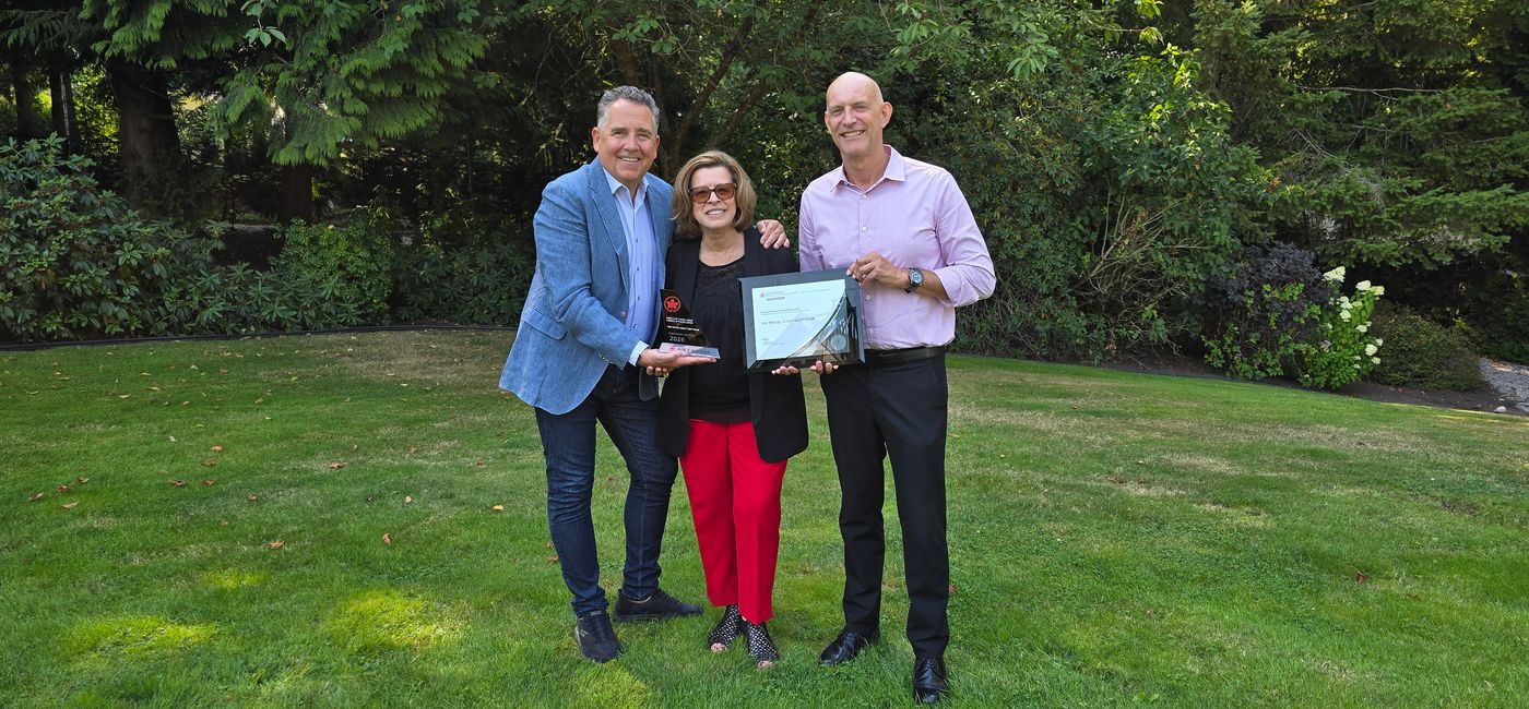 Image: eft to right: Flemming Friisdahl, Edna Ray, Senior Manager, Regional Sales, Air Canada and Kevin Pohlmann, Regional Sales Manager – Air Canada (Photo Credit: TTAND)