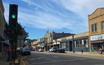lacey pfalz, main street hartford, hartford wisconsin, wisconsin, erin hills