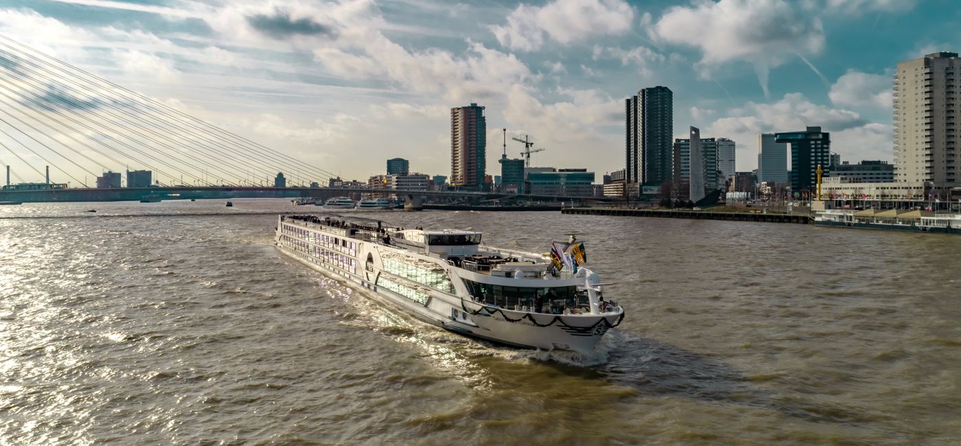 Image: MS Geoffrey Chaucer (Photo Credit: (Riviera River Cruises))