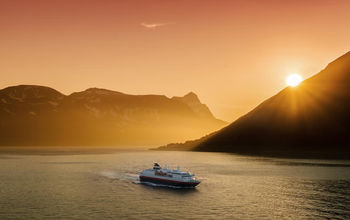 MS Trollfjord