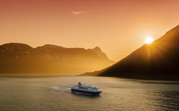 MS Trollfjord