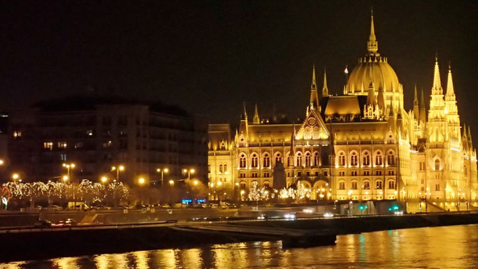 Amazing light show in Budapest