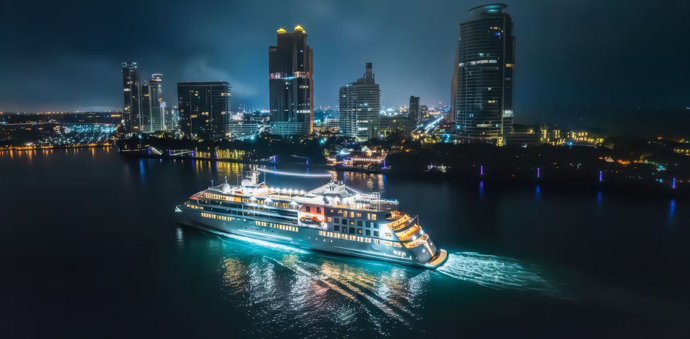 Star Seeker in Miami
