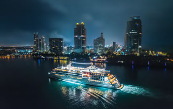 Star Seeker in Miami