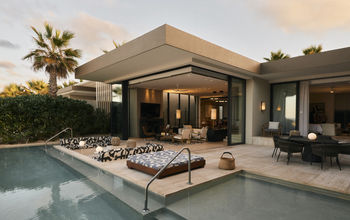 Four Seasons Hotels and Resorts, Four seasons, luxury villa rentals