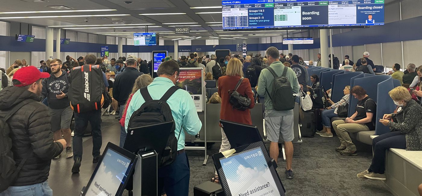Image: Busy boarding gates at Chicago's O'Hare International Airport. (Photo Credit: Patrick Clarke)