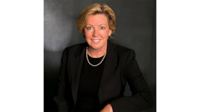 Camille Olivere, Globus Camille Olivere, Globus