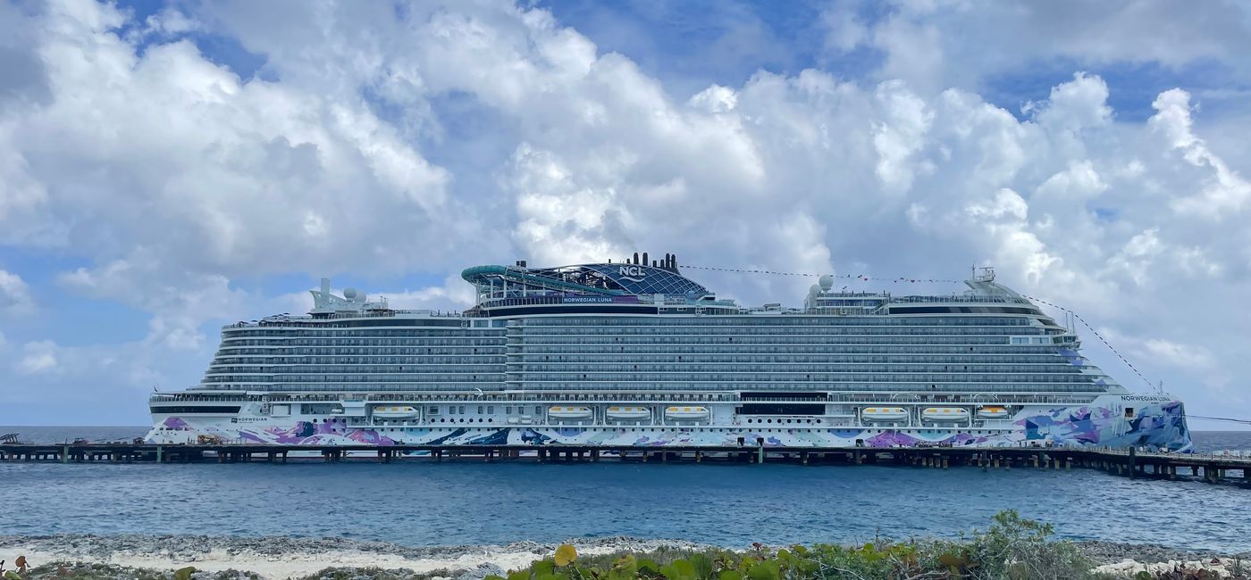 Image: Norwegian Luna at Great Stirrup Cay, Norwegian Cruise Line's private island in the Bahamas (Photo Credit: Sarah Kuta)